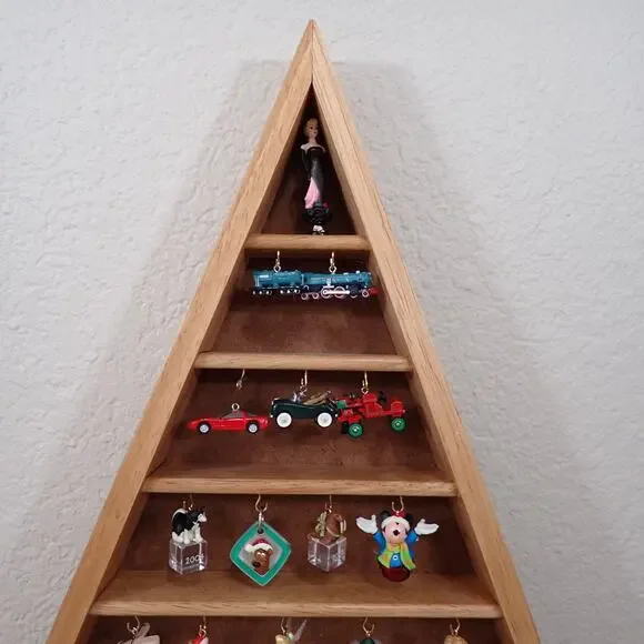 Hallmark Miniature Keepsake Ornaments 31 pcs w/Wood Shadow Box Memory Tree LN